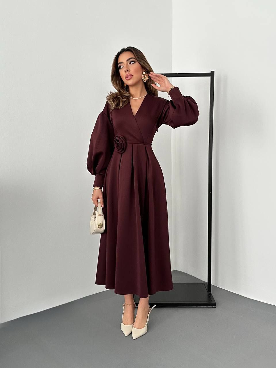 🌸 Robe Élégante Cache-Cœur à Manches Bouffantes – Femme